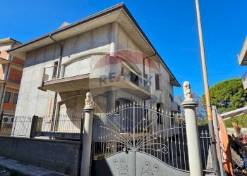 Edificio all\'aperto - Semi-detached house Via Etnea
 
SNC, Acquedolci - photo 34