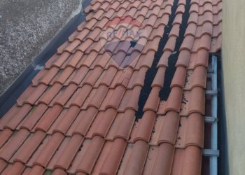 Edificio all\'aperto - Casa indipendente via umbero 1
 
42, Piedimonte Etneo - foto 8