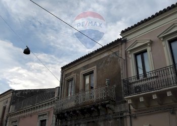Edificio all\'aperto - Casa indipendente via umbero 1
 
42, Piedimonte Etneo - foto 22