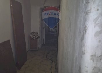 Hall / corridoio - Casa indipendente via umbero 1
 
42, Piedimonte Etneo - foto 33