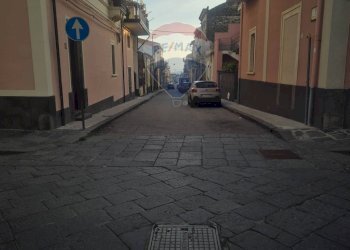 Edificio all\'aperto - Casa indipendente via umbero 1
 
42, Piedimonte Etneo - foto 66