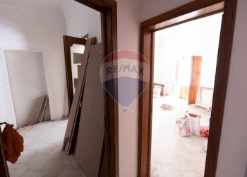 Hall / corridoio - Casa indipendente Via Albania
 
2, Biancavilla - foto 5