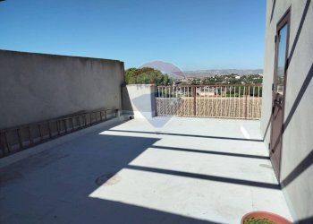 Terrazza - Casa indipendente via vittorio veneto
 
424, Grammichele - foto 12