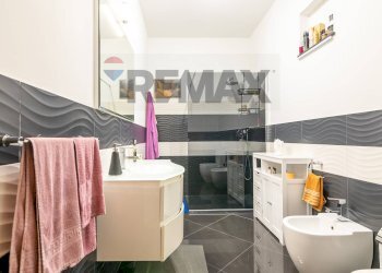 Bagno - Independent house via vittorio veneto
 
424, Grammichele - photo 28