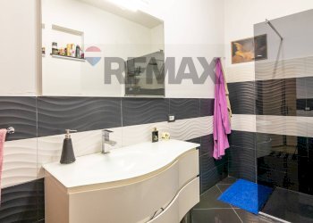 Bagno - Independent house via vittorio veneto
 
424, Grammichele - photo 29