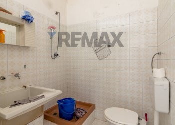 Bagno - Independent house via vittorio veneto
 
424, Grammichele - photo 35