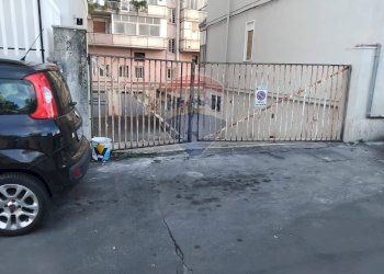 Edificio all\'aperto - Magazzino Via Lombardo
 
2, San Gregorio di Catania - foto 3