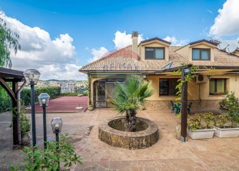 Casa all\'aperto - Villa Via Don Lorenzo Milani
 
80, Piazza Armerina - foto 17