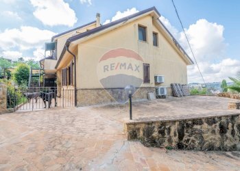 Casa all\'aperto - Villa Via Don Lorenzo Milani
 
80, Piazza Armerina - foto 18