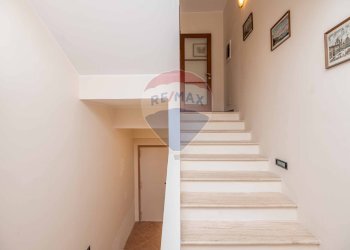 Scale - Villa Via Don Lorenzo Milani
 
80, Piazza Armerina - foto 28