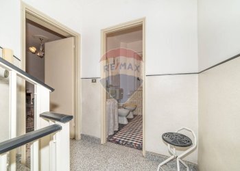 Hall / corridoio - Independent house VIA CREMA
 
11, Francofonte - photo 17