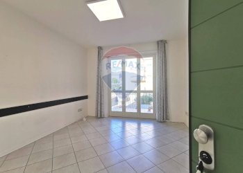 Stanza vuota - Ufficio VIA PAPA GIOVANNI XXIII, Massarosa - foto 2