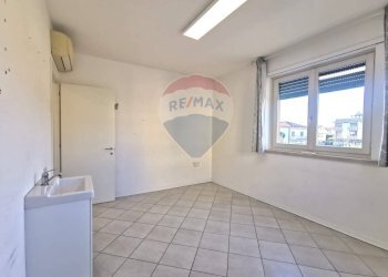 Stanza vuota - Ufficio VIA PAPA GIOVANNI XXIII, Massarosa - foto 7