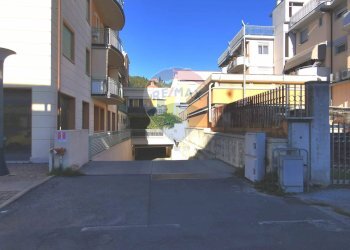 Edificio all\'aperto - Ufficio VIA PAPA GIOVANNI XXIII, Massarosa - foto 19