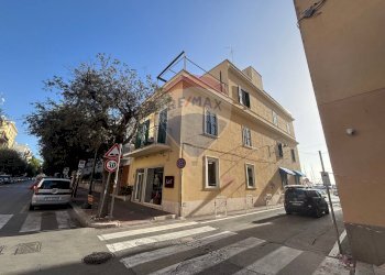 Edificio all\'aperto - Trilocale via Gramsci
 
44, Anzio - foto 1