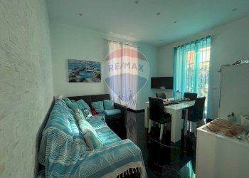 Sala da pranzo - Trilocale via Gramsci
 
44, Anzio - foto 15