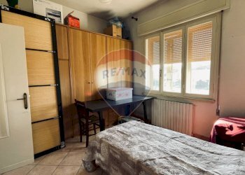 Camera / camera da letto - Casa indipendente Via Roma
 
362, Stienta - foto 6