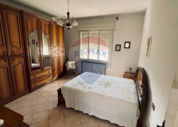 Camera / camera da letto - Casa indipendente Via Roma
 
362, Stienta - foto 8