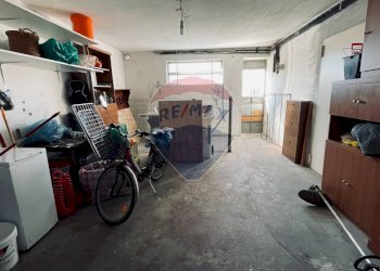 Dispensa di stoccaggio - Casa indipendente Via Roma
 
362, Stienta - foto 11