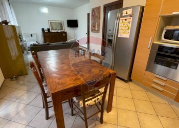 Sala da pranzo - Appartamento Via Giuseppe Fabbri
 
166, Ferrara - foto 3