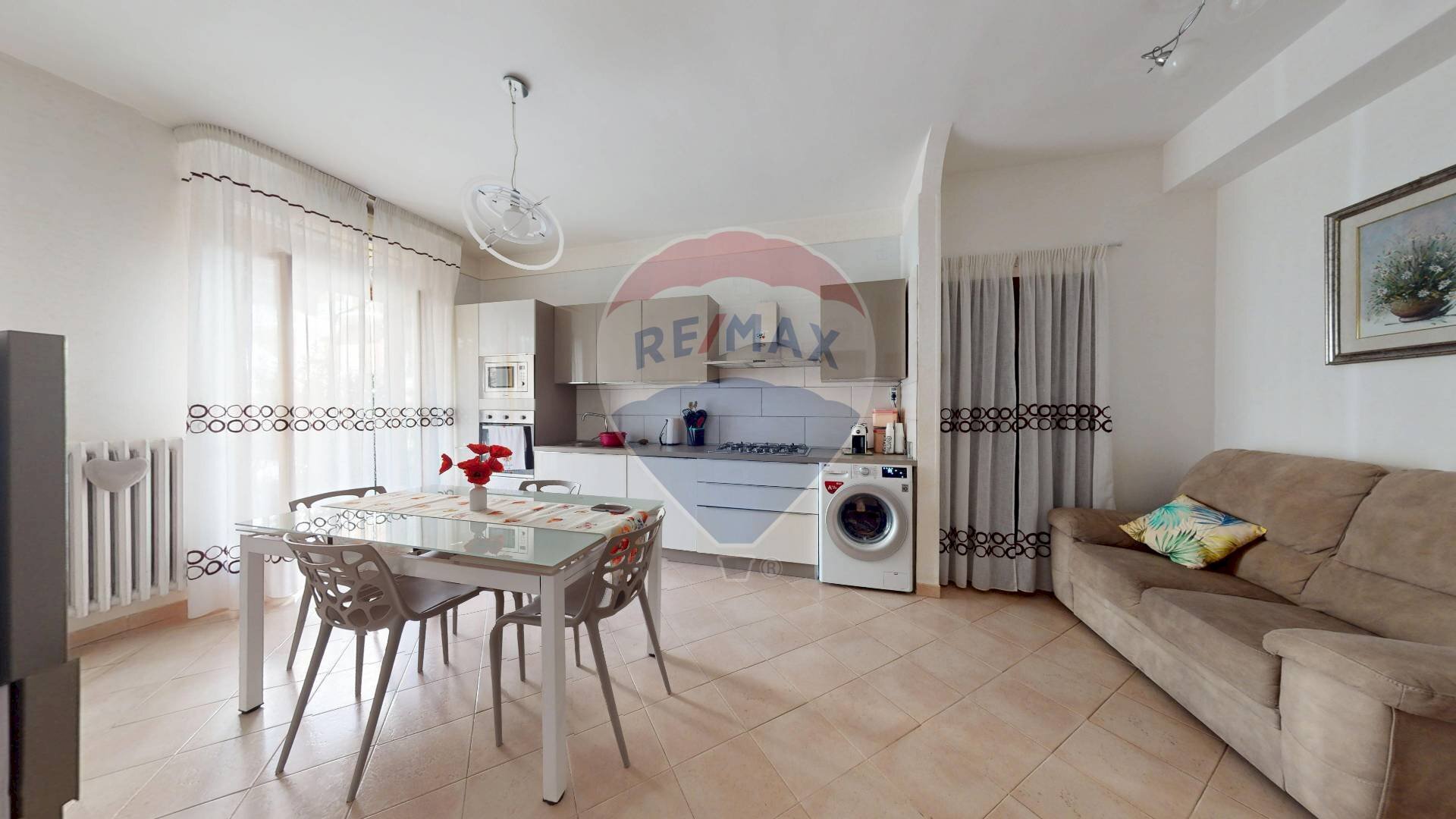 Sala da pranzo - Four-room apartment Via Tommaso Fiore
 
27, Mattinata - photo 3