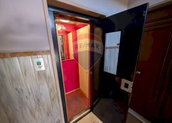 Hall / corridoio - Quadrilocale Via Alcide de Gasperi
 
4, Mattinata - foto 5