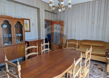 Soggiorno - Quadrilocale Via Alcide de Gasperi
 
4, Mattinata - foto 13