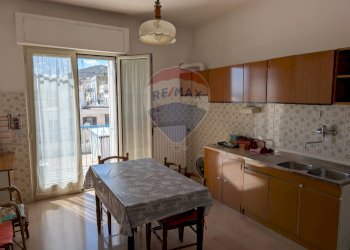 Cucina - Quadrilocale Via Alcide de Gasperi
 
4, Mattinata - foto 15