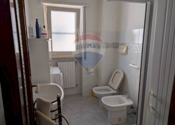 Bagno - Quadrilocale Via Alcide de Gasperi
 
4, Mattinata - foto 24