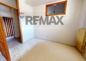 Stanza vuota - Quadrilocale Via Alcide de Gasperi
 
4, Mattinata - foto 33