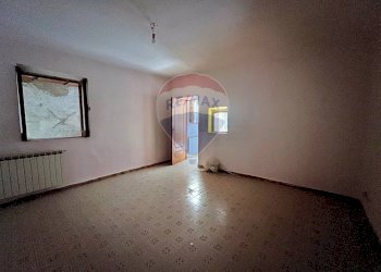 Stanza vuota - Casa indipendente Vico Seggio
 
Snc, Vairano Patenora - foto 9