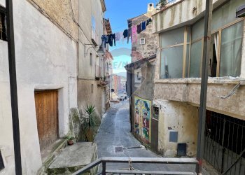 Edificio all\'aperto - Casa indipendente Vico Seggio
 
Snc, Vairano Patenora - foto 23