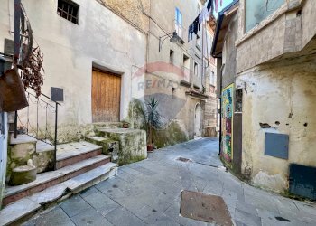 Edificio all\'aperto - Casa indipendente Vico Seggio
 
Snc, Vairano Patenora - foto 30