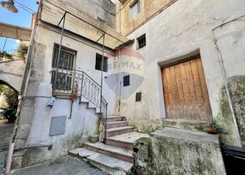 Edificio all\'aperto - Casa indipendente Vico Seggio
 
Snc, Vairano Patenora - foto 31
