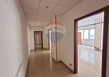 Hall / corridoio - Ufficio Via San Giacomo
 
15, Napoli - foto 3