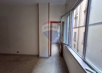 Stanza vuota - Ufficio Via San Giacomo
 
15, Napoli - foto 5