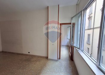 Stanza vuota - Ufficio Via San Giacomo
 
15, Napoli - foto 9