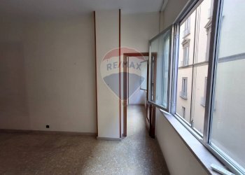 Stanza vuota - Ufficio Via San Giacomo
 
15, Napoli - foto 10