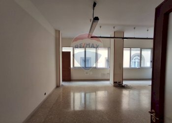 Stanza vuota - Ufficio Via San Giacomo
 
15, Napoli - foto 12