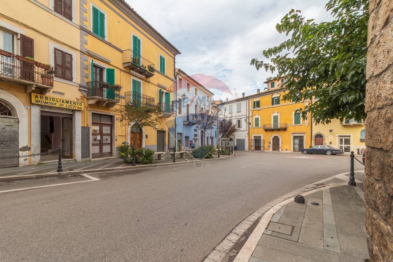 Edificio all\'aperto - Locale Commerciale Ischia di Castro - foto 3