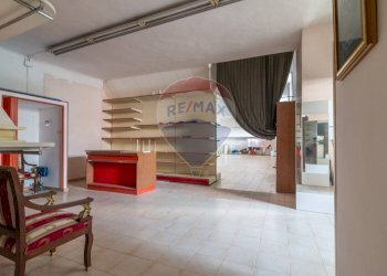 Parcheggio - Locale Commerciale Ischia di Castro - foto 12