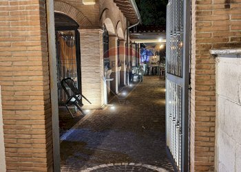 Hall / corridoio - Shop via delle salvinie
7, Roma - photo 11