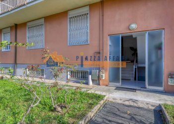 Foto 2 - Trilocale via Volta
 
114, Oggiona con Santo Stefano - foto 2