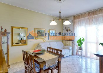 Foto 9 - Trilocale via Volta
 
114, Oggiona con Santo Stefano - foto 9