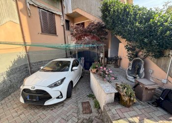 Edificio all\'aperto - Villa Via Monsignor Falcetti
 
12, Lacchiarella - foto 30