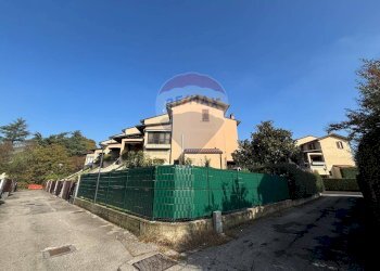 Edificio all\'aperto - Villa Via Monsignor Falcetti
 
12, Lacchiarella - foto 31