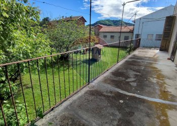 Balcone - Casa indipendente Via Gramsci
 
11, Prato Sesia - foto 10