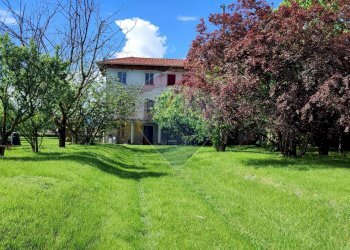 Giardino - Casa indipendente Via Gramsci
 
11, Prato Sesia - foto 18