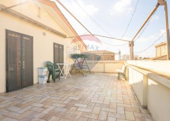 Terrazza - Casa semi indipendente Via Filippo Cuggiani
 
5, Fiumicino - foto 37