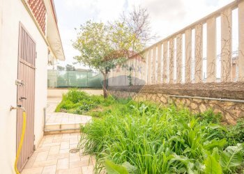 Giardino - Casa semi indipendente Via Filippo Cuggiani
 
5, Fiumicino - foto 57